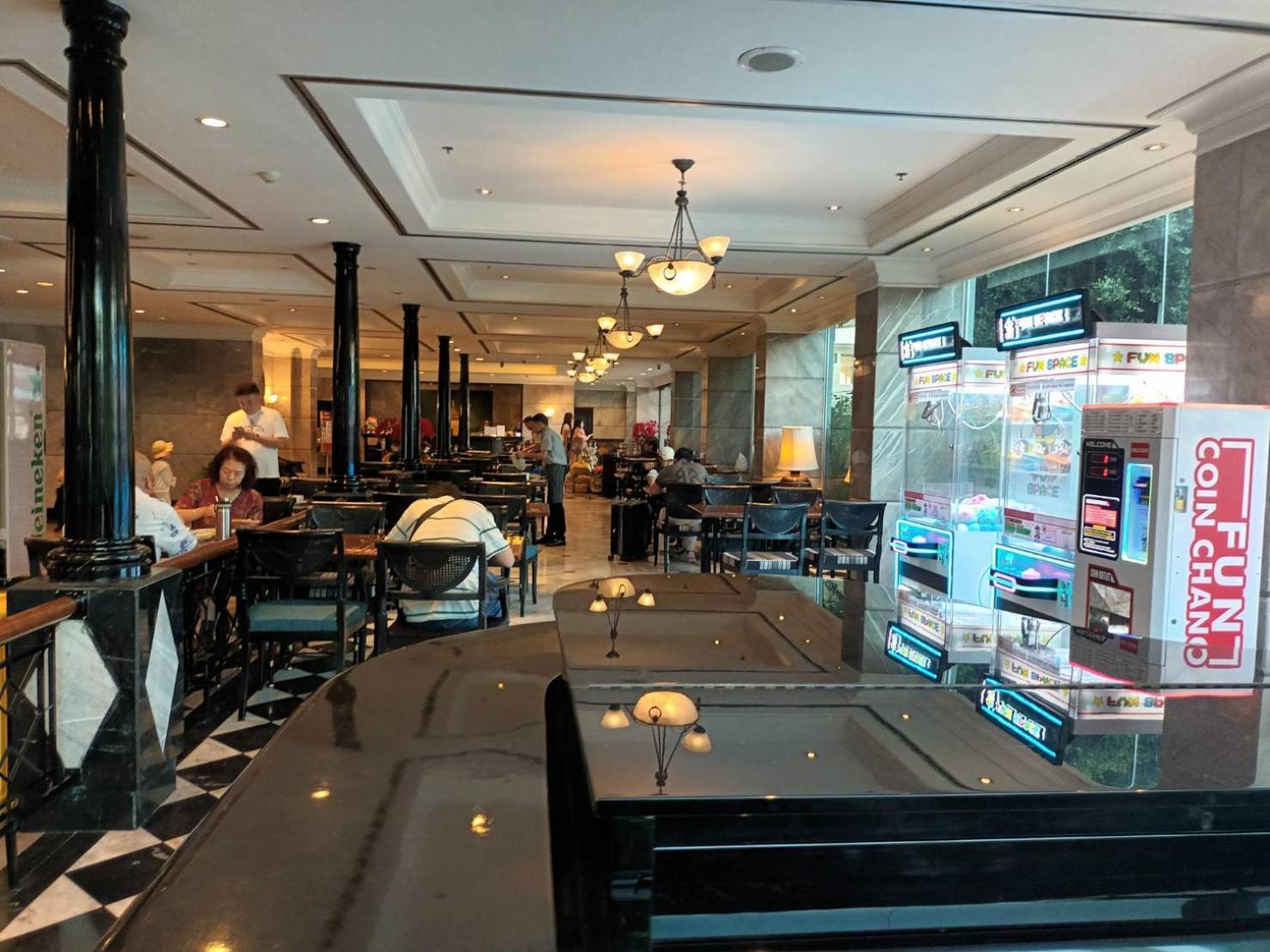 Witz Bangkok Ramkhamhaeng Hotel Exterior foto