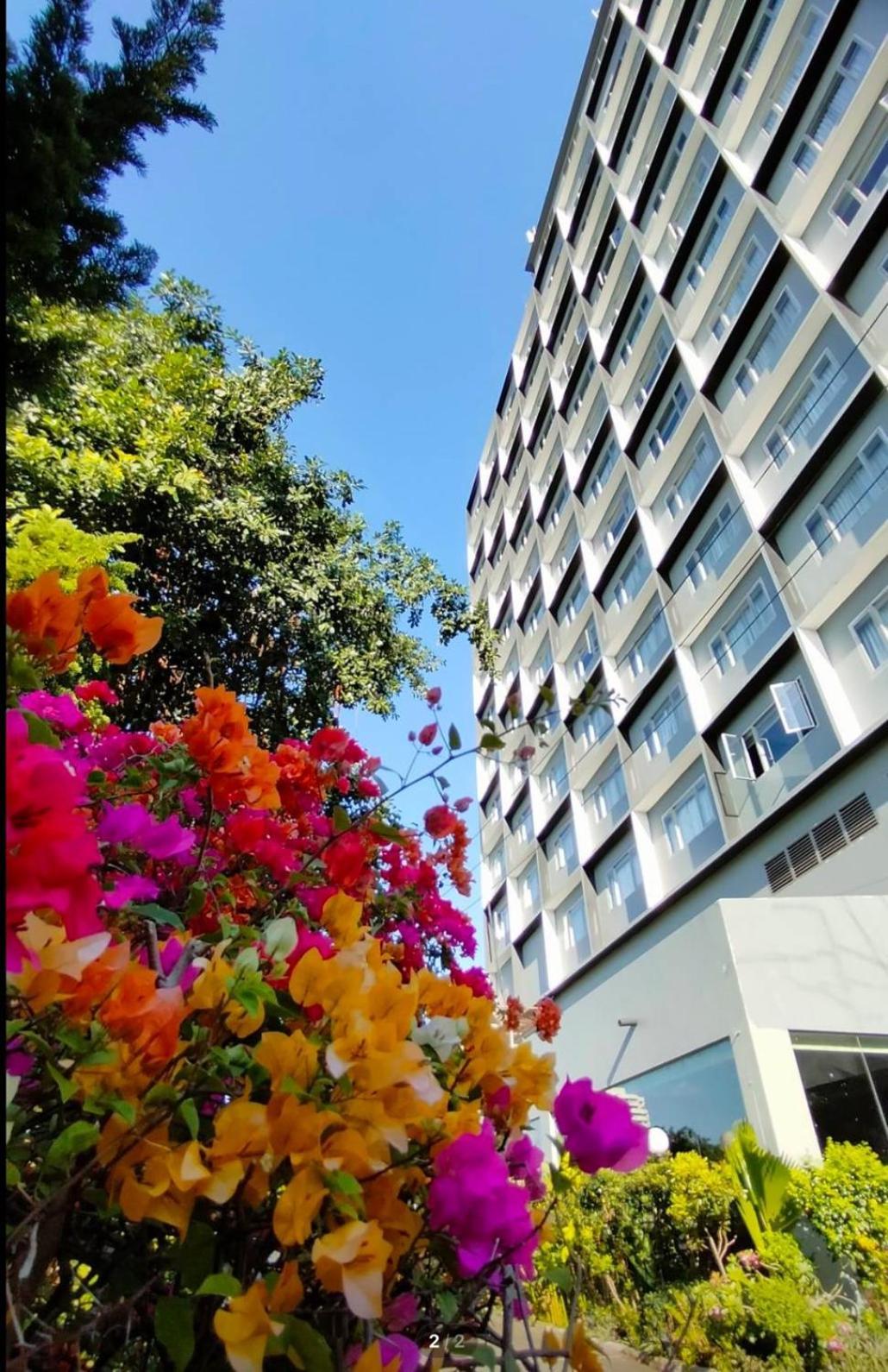 Witz Bangkok Ramkhamhaeng Hotel Exterior foto