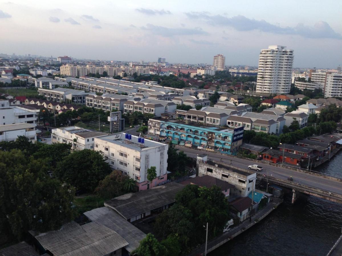 Witz Bangkok Ramkhamhaeng Hotel Exterior foto